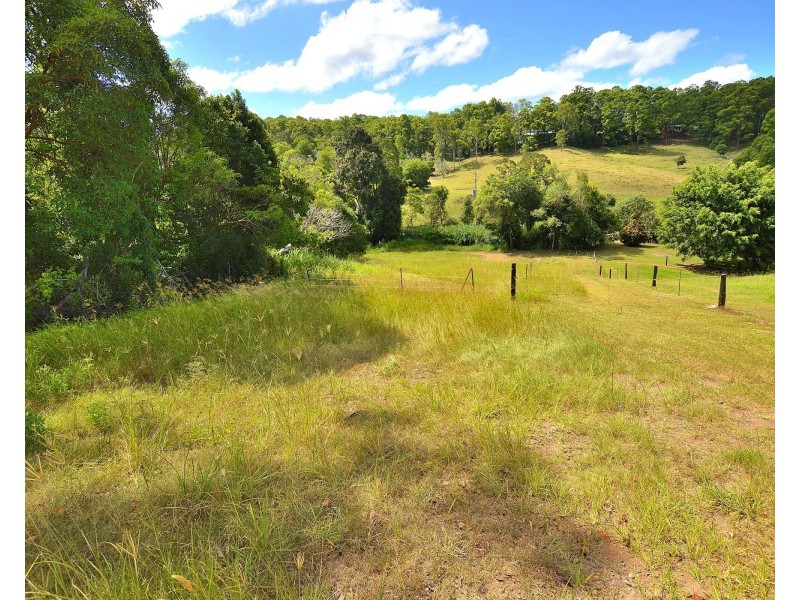 63 Macdonald Rd, Palmwoods QLD 4555