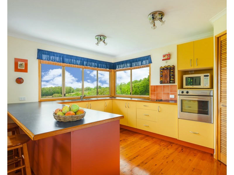 283 Hunchy Rd, Hunchy QLD 4555