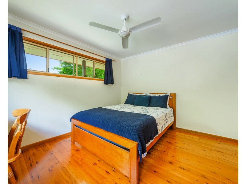 283 Hunchy Rd, Hunchy QLD 4555