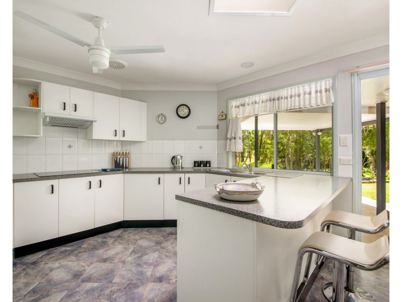 119 Hunchy Rd, Hunchy QLD 4555