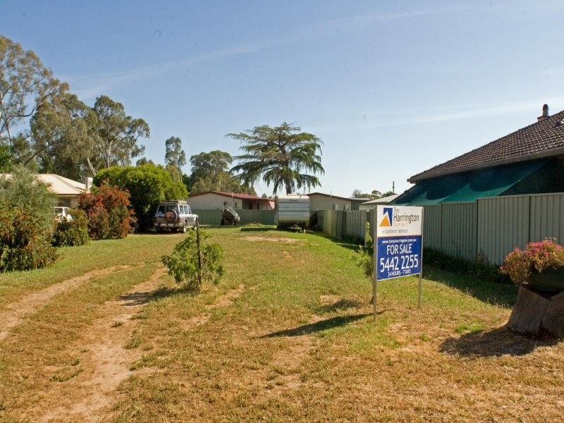18 May Street, Kangaroo Flat VIC 3555