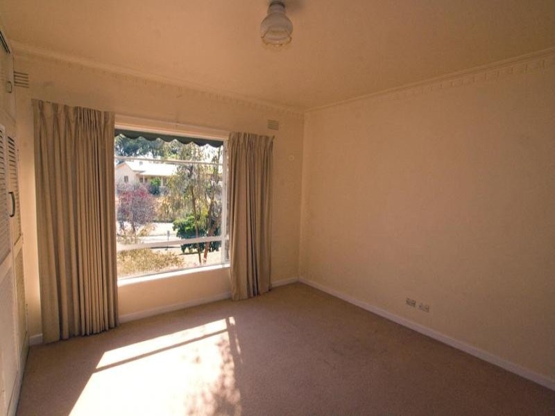 11 Wirth Street, Flora Hill VIC 3550
