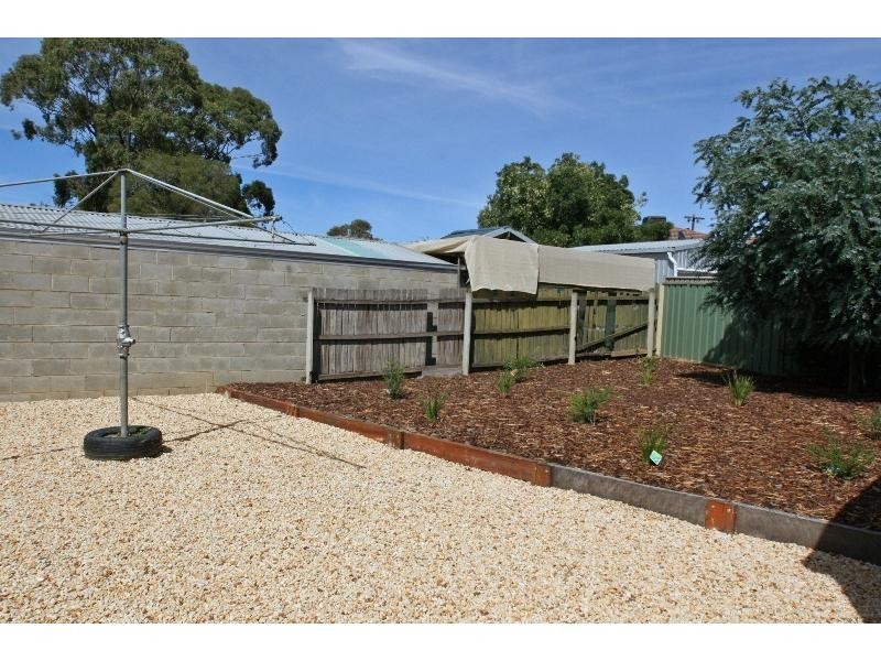 26 Truscott Avenue, California Gully VIC 3556