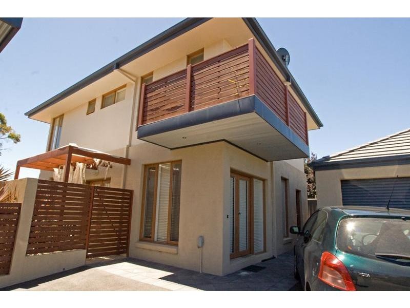 Unit 3/105 Sternberg Street, Kennington VIC 3550