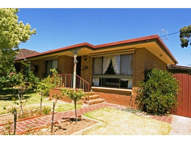 16 Walls Street, Eaglehawk VIC 3556