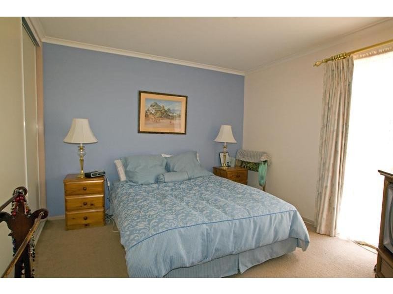 .124. Osborne Street, Flora Hill VIC 3550