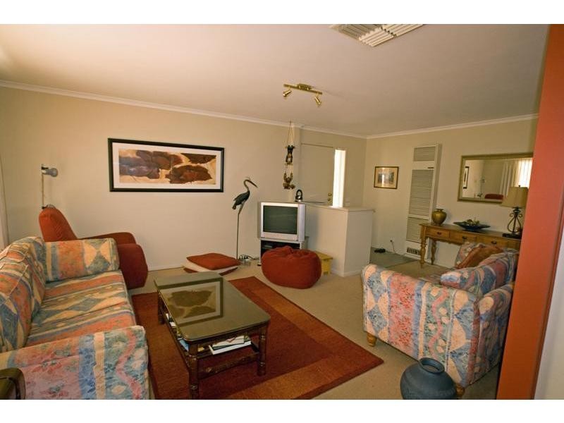 .124. Osborne Street, Flora Hill VIC 3550