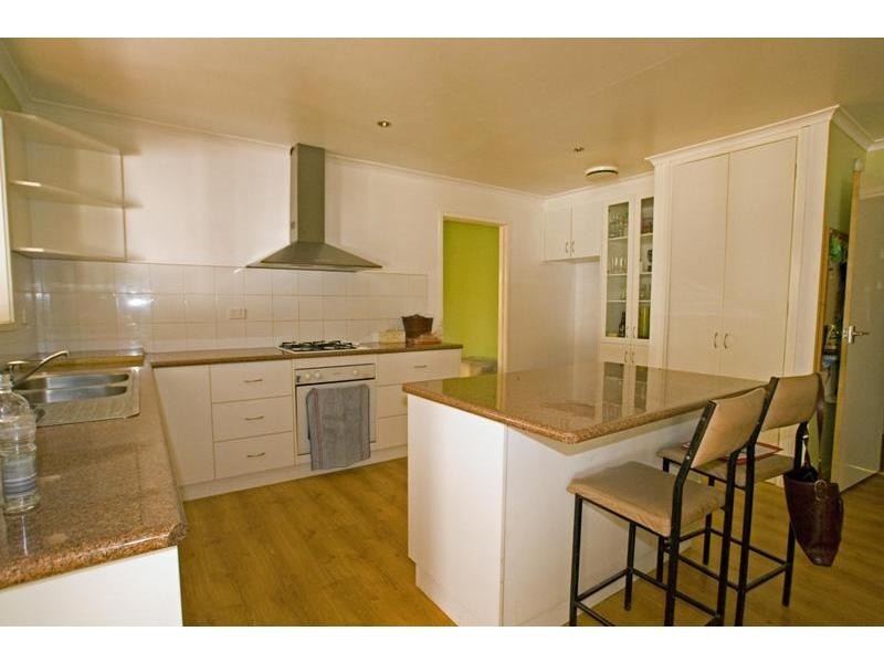 14 Butcher Street, Strathdale VIC 3550