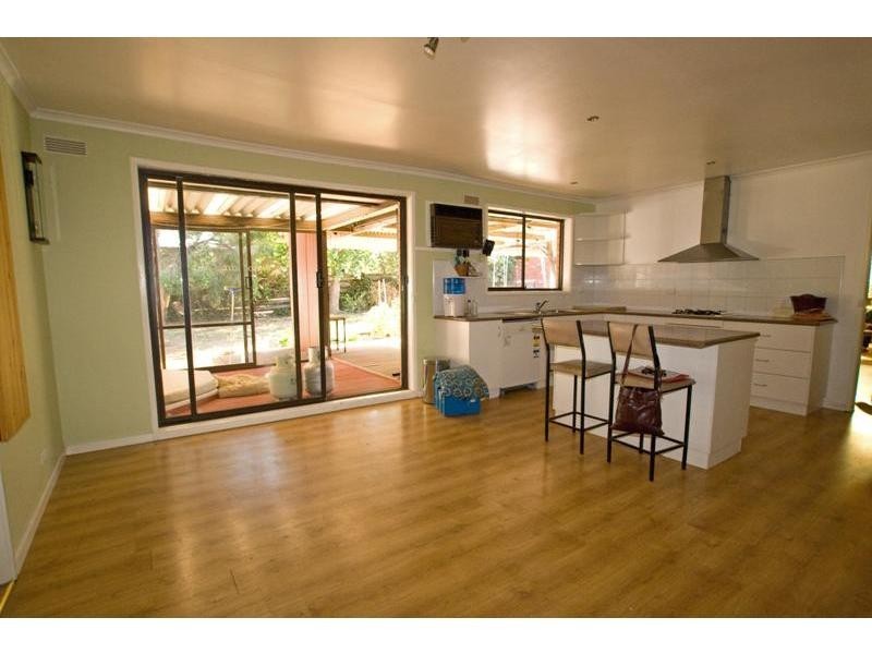 14 Butcher Street, Strathdale VIC 3550