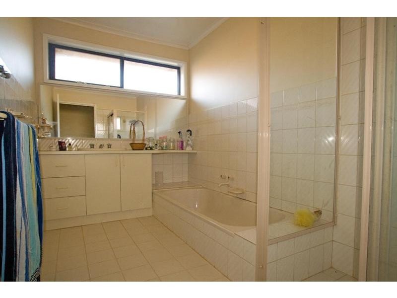 14 Butcher Street, Strathdale VIC 3550