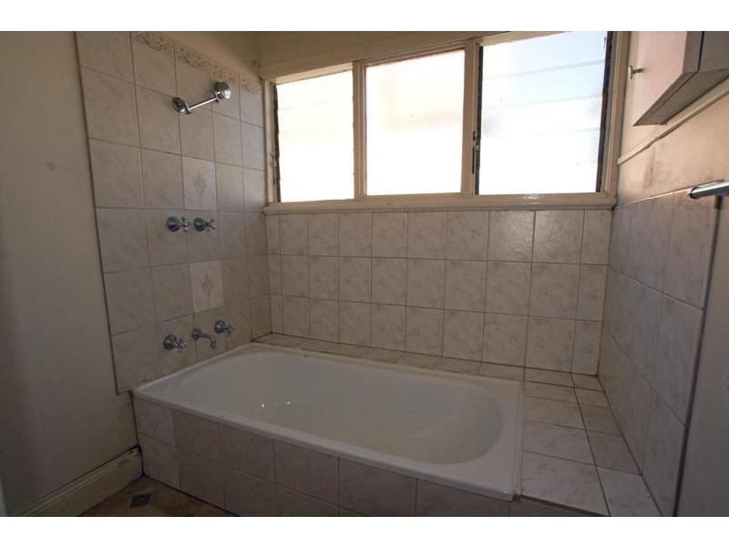90 Eaglehawk Road, Bendigo VIC 3550