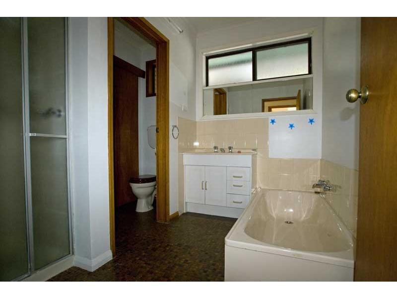 1/82 High Street, Kangaroo Flat VIC 3555