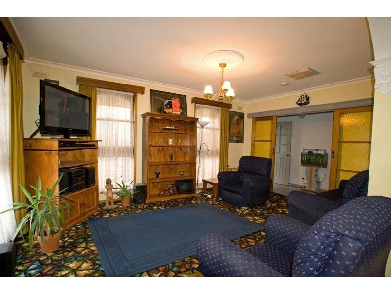 9.. Grace Street, White Hills VIC 3550