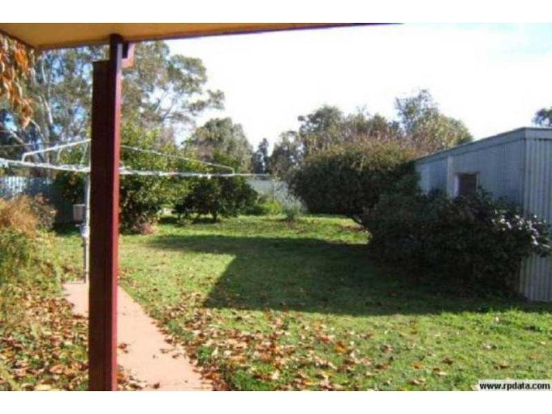 25 Mitchell Street, Kangaroo Flat VIC 3555