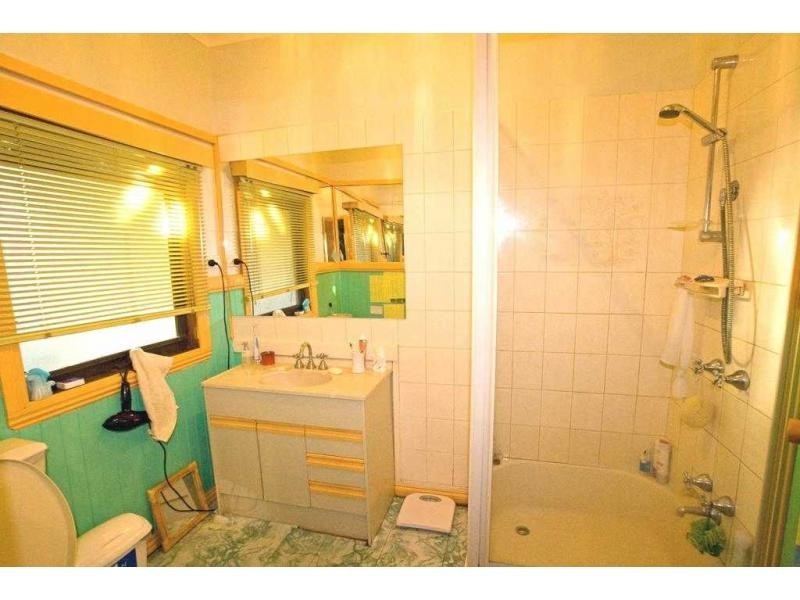 Flora Hill VIC 3550