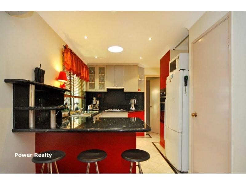 21 Clarence Avenue, Kennington VIC 3550