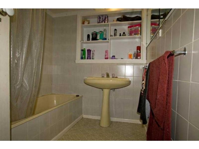 7 Longmore Street, Kangaroo Flat VIC 3555