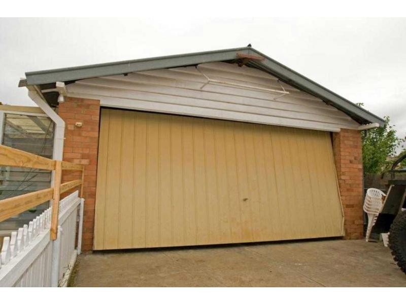 7 Longmore Street, Kangaroo Flat VIC 3555