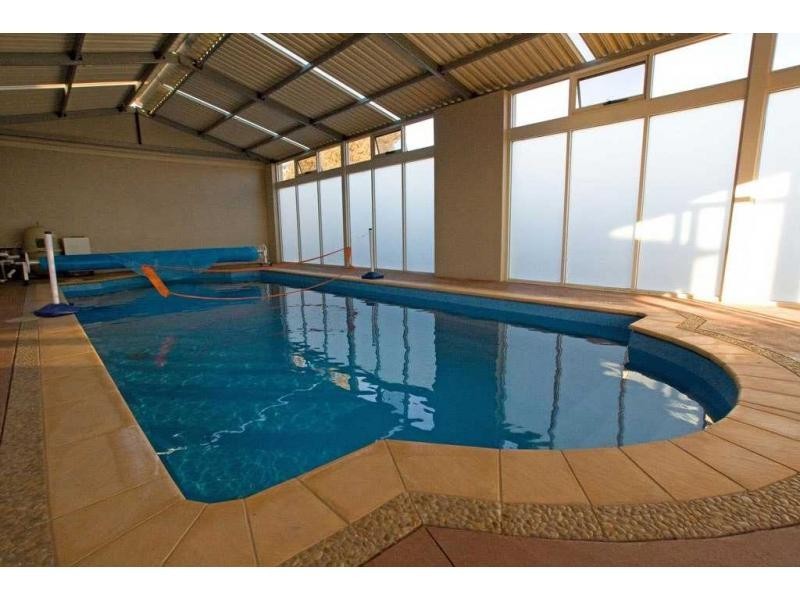 8. Londey Street, Kangaroo Flat VIC 3555