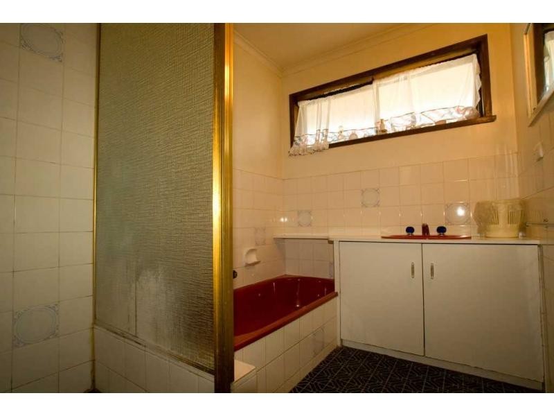 Neilborough VIC 3570