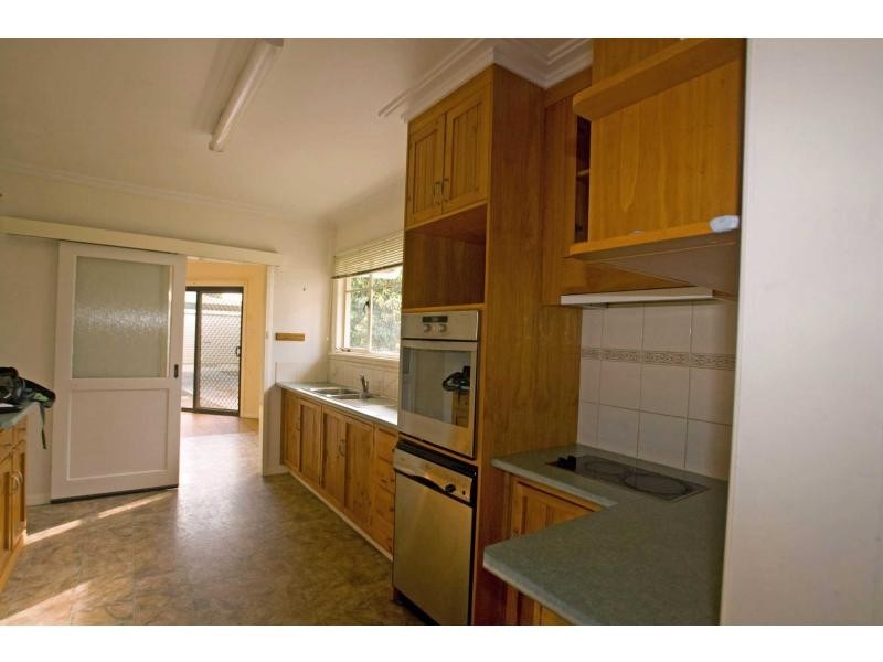 21.. Clarence Avenue, Kennington VIC 3550