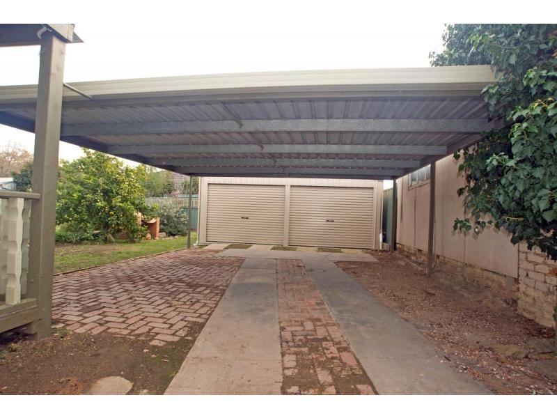 21.. Clarence Avenue, Kennington VIC 3550