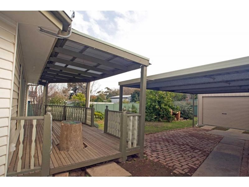 21.. Clarence Avenue, Kennington VIC 3550