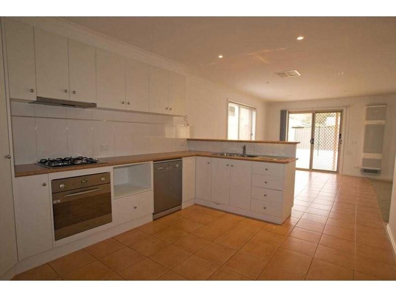 5 Hasker Drive, Kangaroo Flat VIC 3555