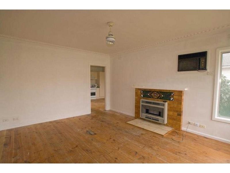 1 Ford Street, Kangaroo Flat VIC 3555