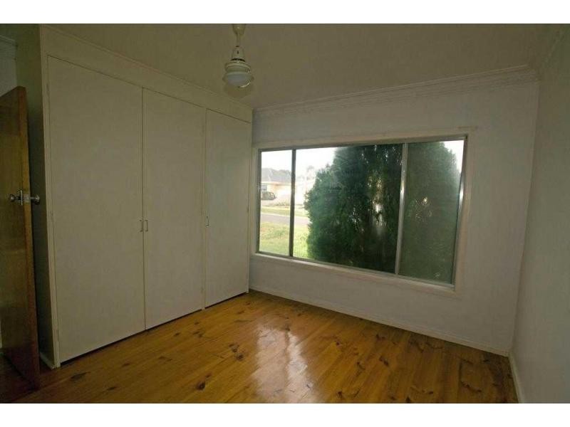1 Ford Street, Kangaroo Flat VIC 3555