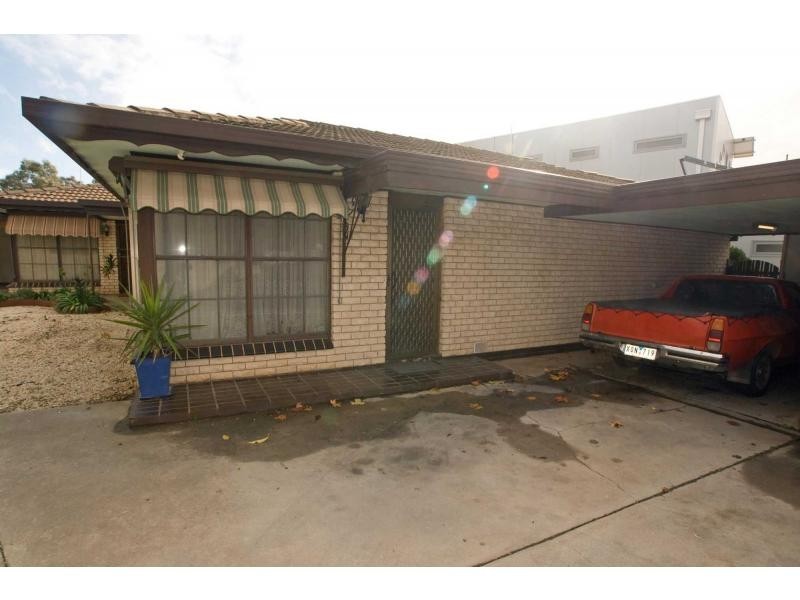 2/82 High Street, Kangaroo Flat VIC 3555