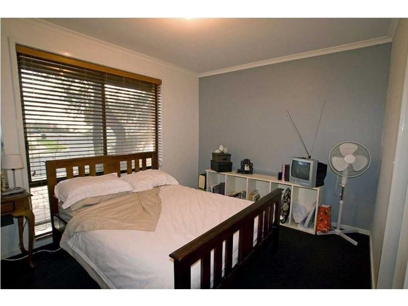 1/13 Allison Street, Kennington VIC 3550