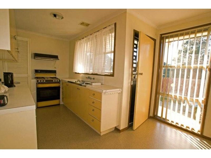 12 Shaft Street, Long Gully VIC 3550