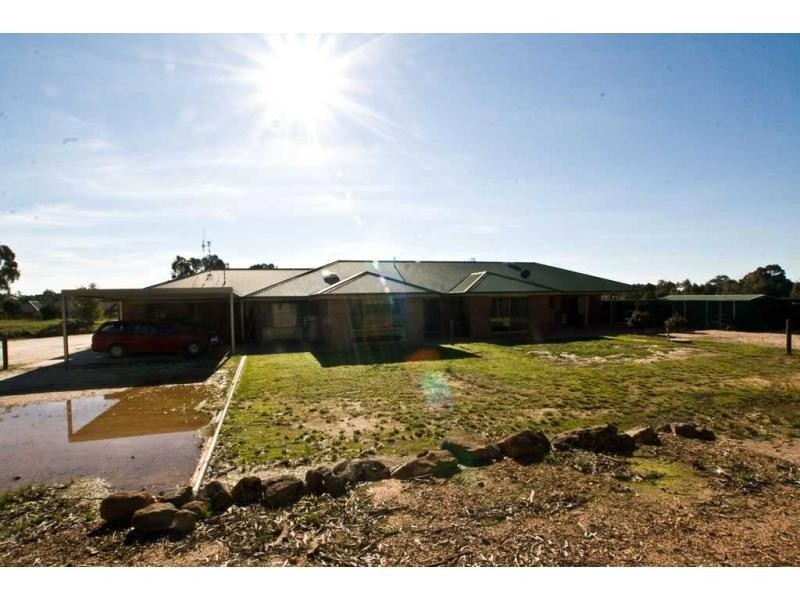 40 Homebush Drive, Junortoun VIC 3551