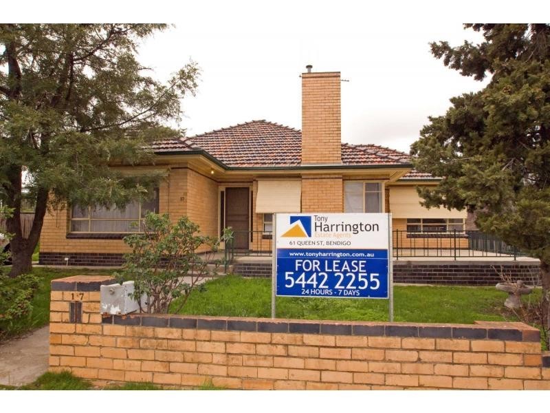 17 Alexander Street, Kangaroo Flat VIC 3555