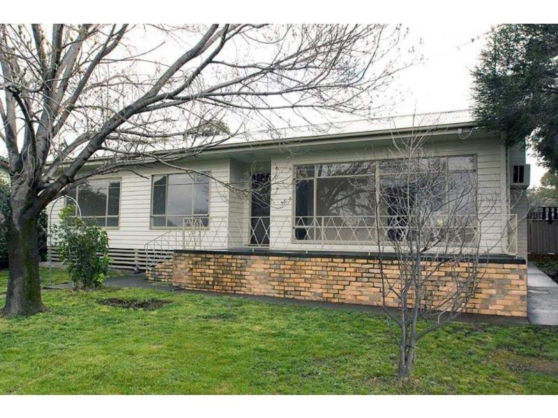 ..24 Burrowes Street, Golden Square VIC 3555