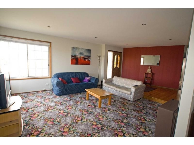 .14 Miami Court, North Bendigo VIC 3550