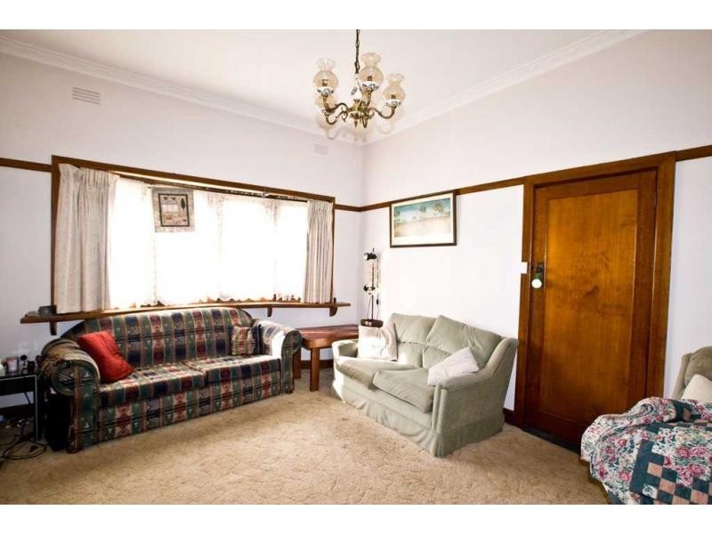Flora Hill VIC 3550