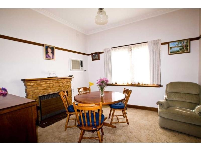 Flora Hill VIC 3550