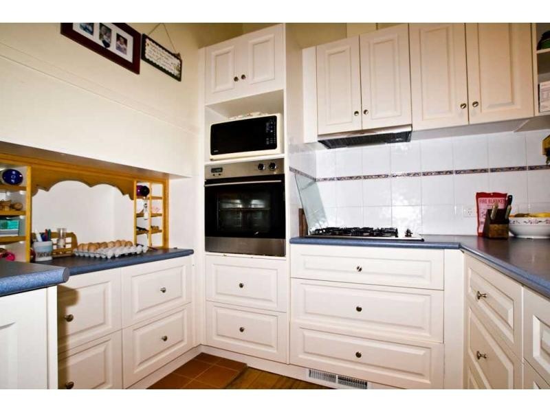 Flora Hill VIC 3550