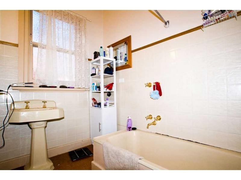 Flora Hill VIC 3550