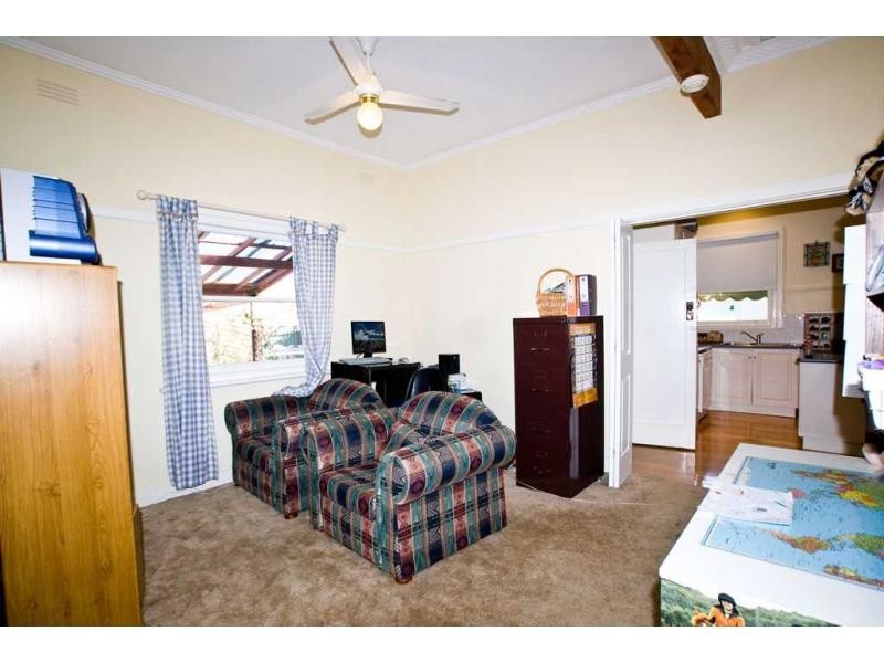Flora Hill VIC 3550