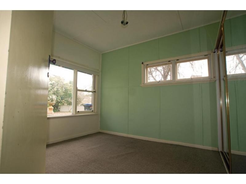 12 Pleasantvale Crescent, Flora Hill VIC 3550