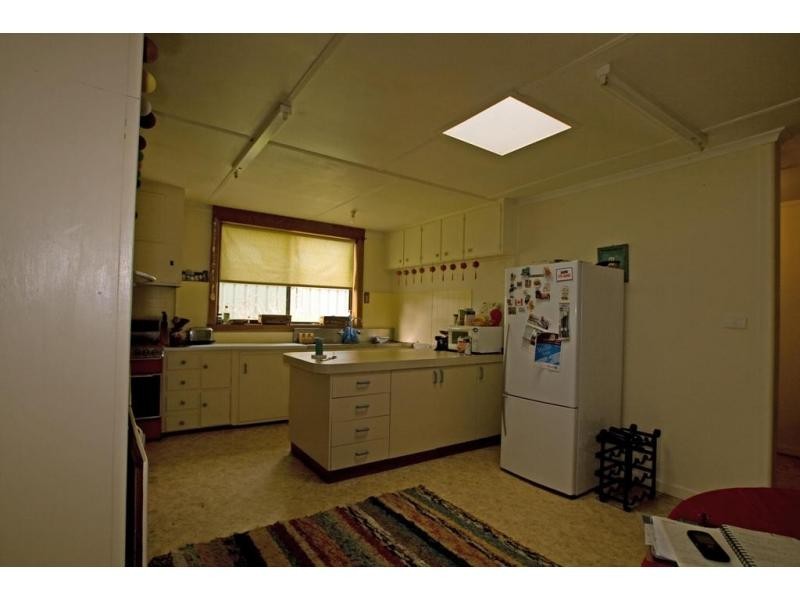 12 Pleasantvale Crescent, Flora Hill VIC 3550