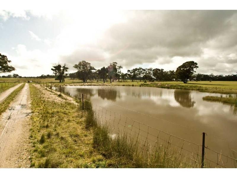 Neilborough VIC 3570