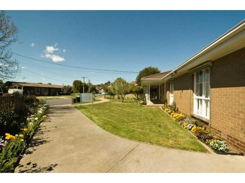 Flora Hill VIC 3550