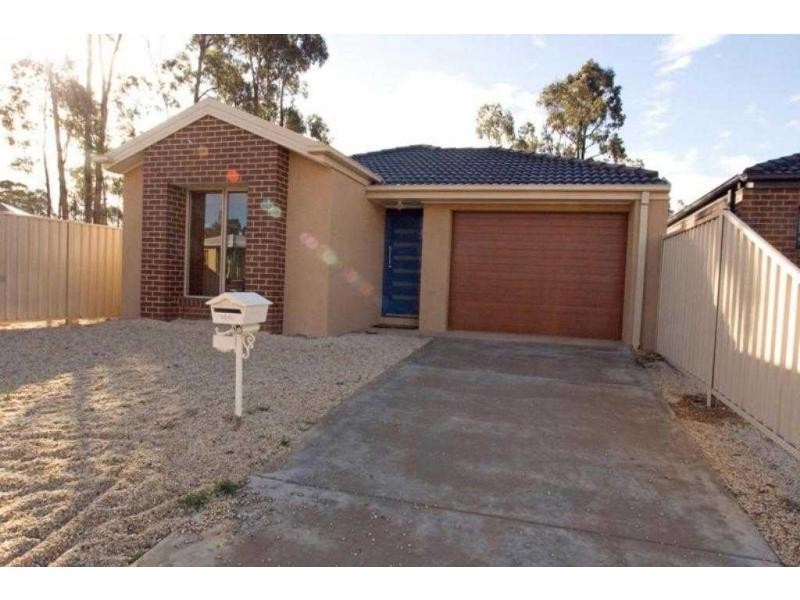 10. Sheard Street, California Gully VIC 3556