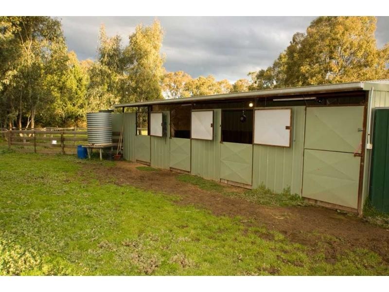 Bagshot VIC 3551