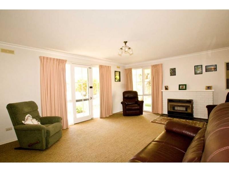 Flora Hill VIC 3550