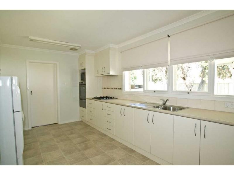 Flora Hill VIC 3550